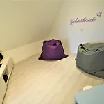 Traumhafte Reetdach-doppelhaushaelfte Mit Garten By Interhome *